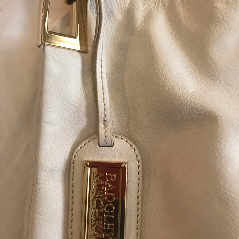 White bag - Picture 2 of 6